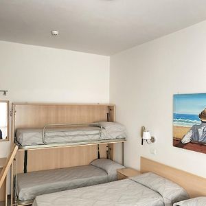 Camera standard familiare con letto king size